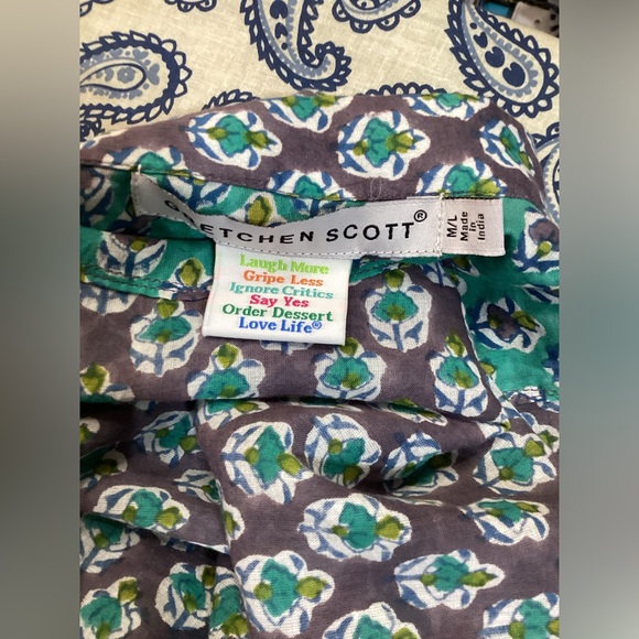 Gretchen Scott Floral Patterned Lightweight Blouse Made in India Size M/L - Picture 8 of 8